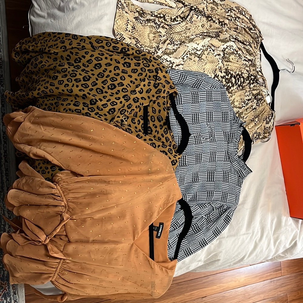 LOT women’s blouses size S/M